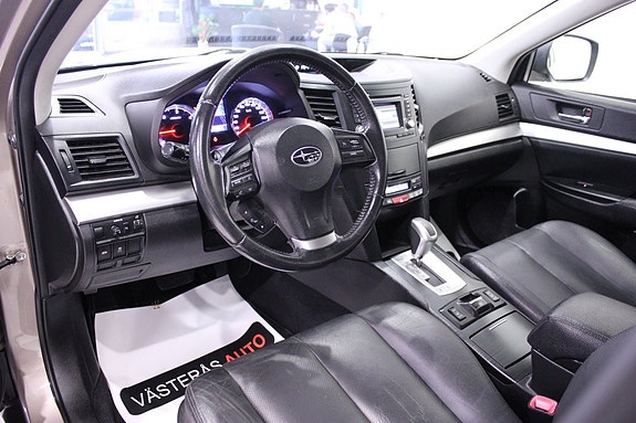Subaru Outback 11 of 30