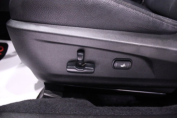 Subaru Outback 13 of 30