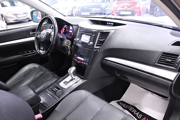 Subaru Outback 16 of 30