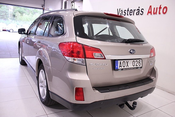 Subaru Outback 6 of 30