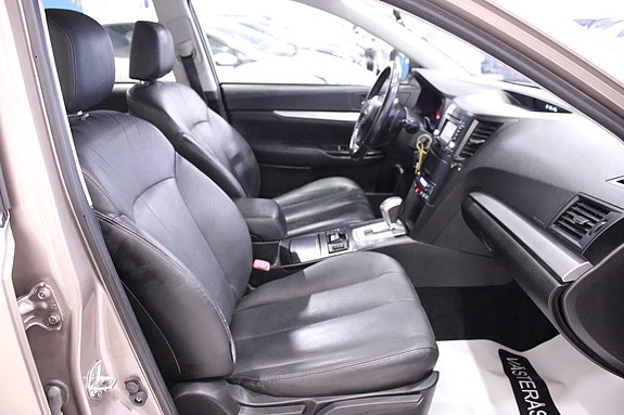 Subaru Outback 17 of 30