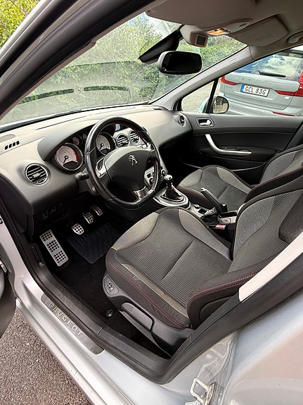 Peugeot 308 5 of 7