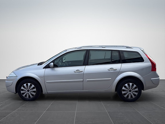 Renault Megane 2 of 13