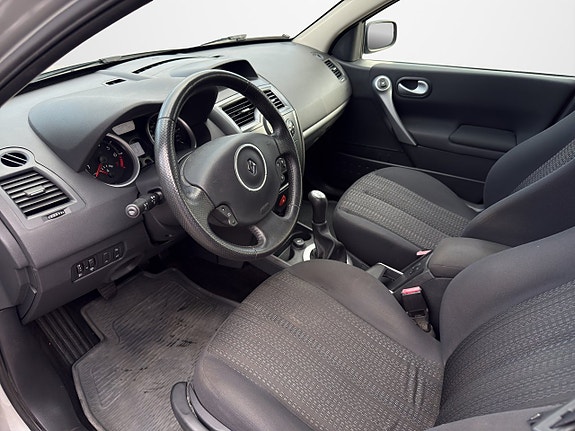 Renault Megane 9 of 13