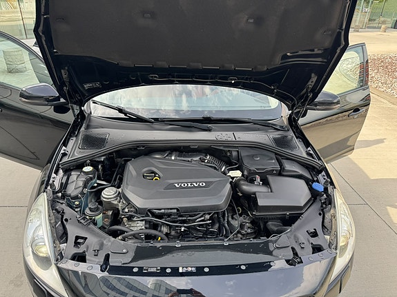 Volvo V60 8 of 8