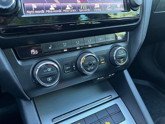 Skoda Octavia 18 of 27
