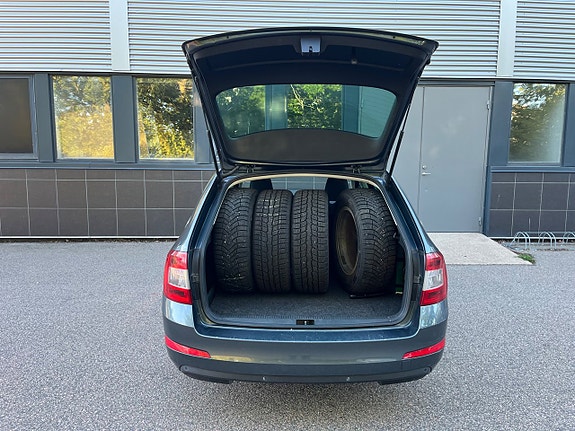 Skoda Octavia 6 of 27