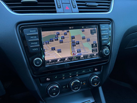 Skoda Octavia 17 of 27