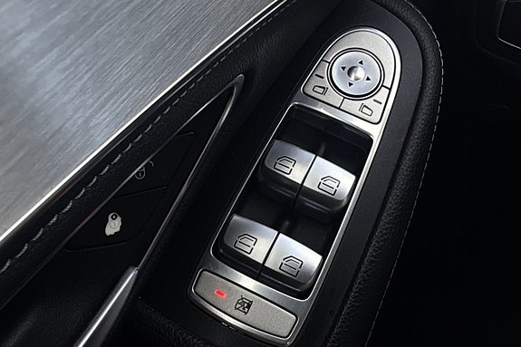 Mercedes-Benz C220 d 25 of 30