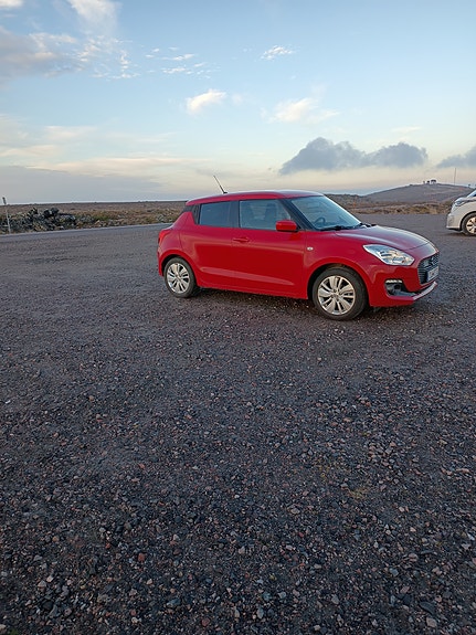 Suzuki Swift 2 of 5