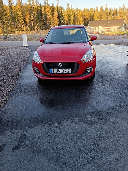 Suzuki Swift 2 of 4
