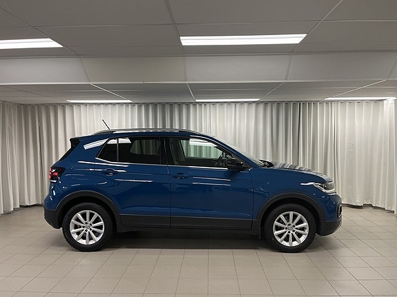 Volkswagen T-Cross 2 of 7