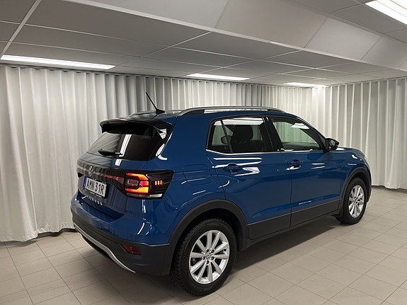 Volkswagen T-Cross 3 of 7