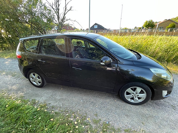 Renault Grand Scenic III 3 of 8
