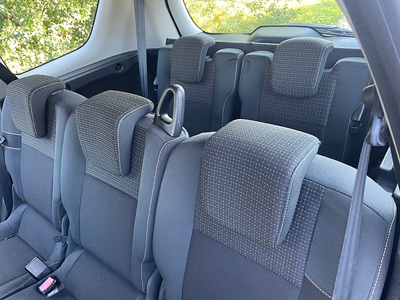 Renault Grand Scenic III 6 of 8