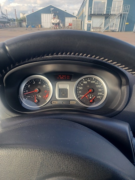 Renault Clio 4 of 8