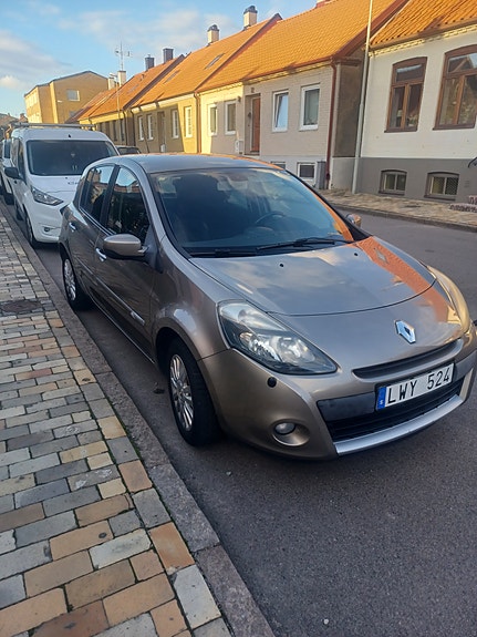 Renault Clio 8 of 8