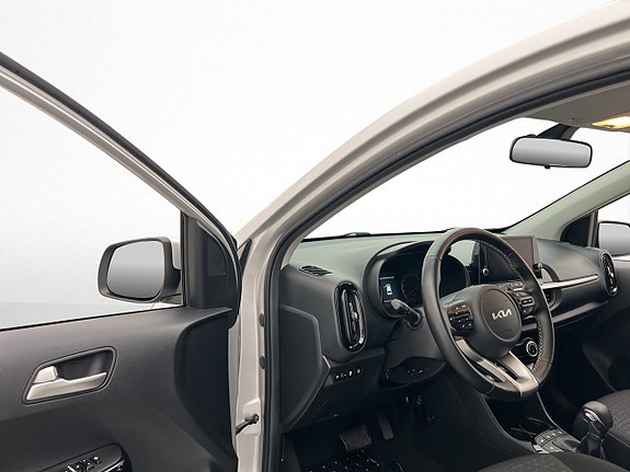 Kia Picanto 10 of 30
