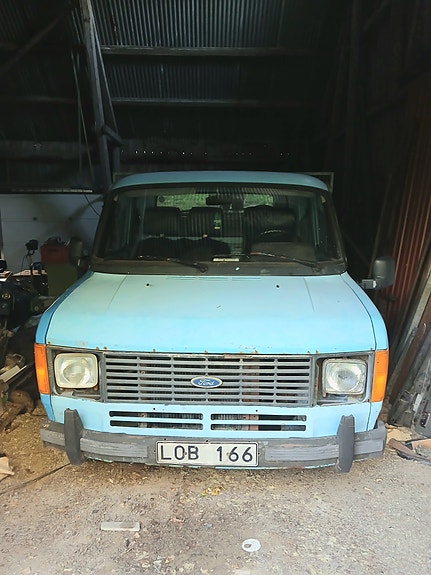 Ford Transit 2 of 3
