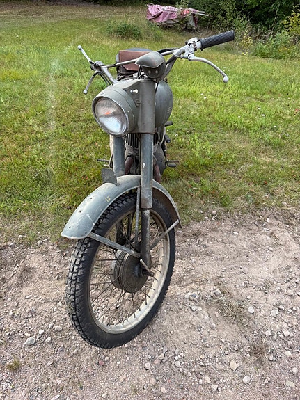 Jawa/CZ Militär jawa 579 försvarets 250cc 2 of 9