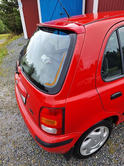 Nissan Micra 11 of 12