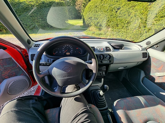 Nissan Micra 3 of 12