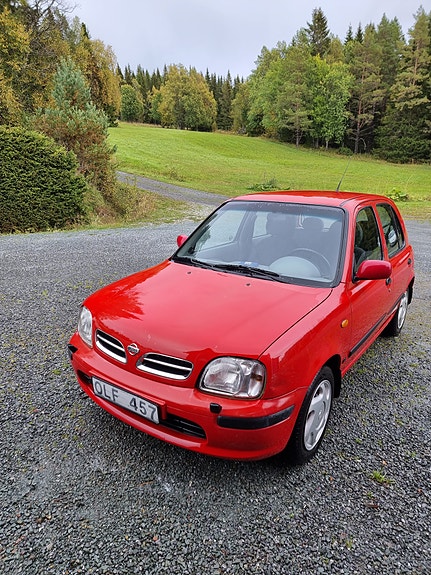 Nissan Micra 8 of 12