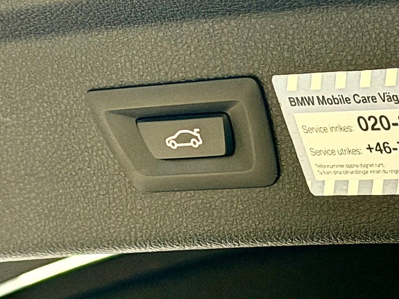 BMW 320d 16 of 16