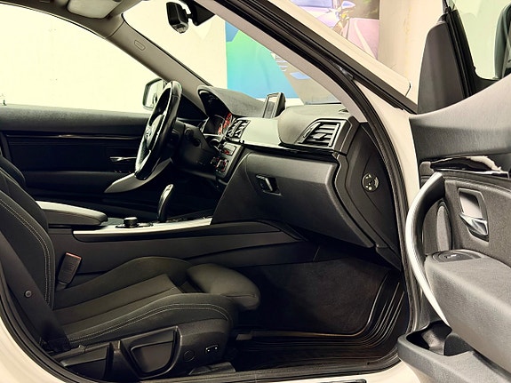BMW 320d 9 of 16