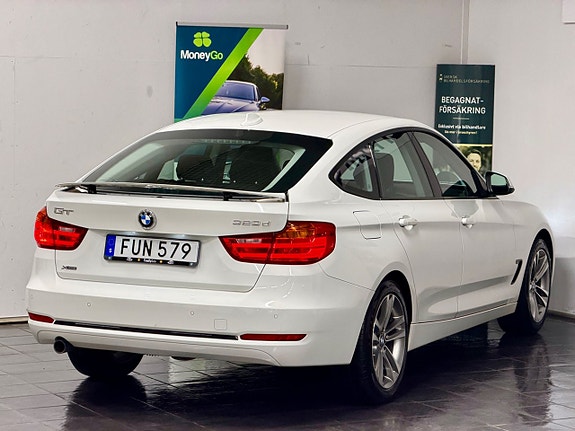 BMW 320d 4 of 16