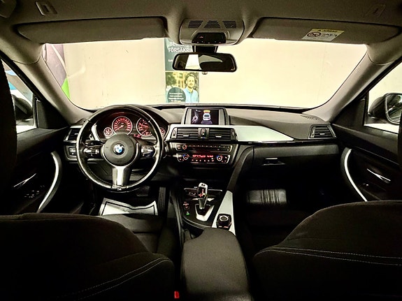BMW 320d 5 of 16