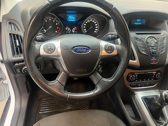 Ford Focus 13 of 16