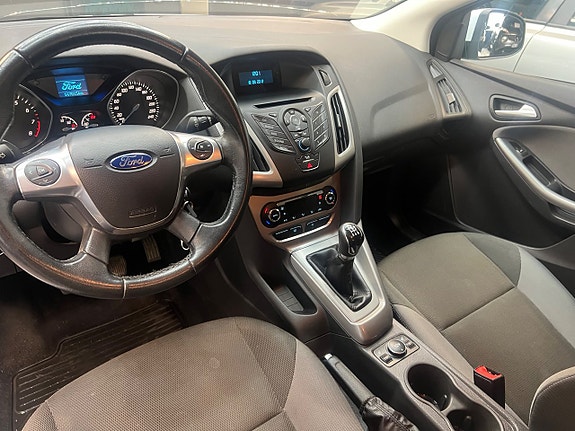 Ford Focus 12 of 16