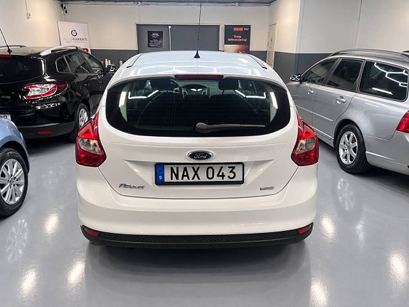Ford Focus 5 of 16