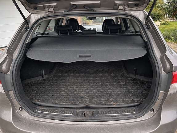 Toyota Avensis 9 of 11