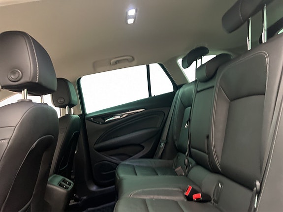 Opel Insignia Country Tourer 26 of 30