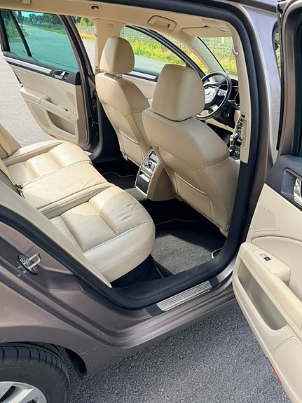 Skoda Superb 6 of 14