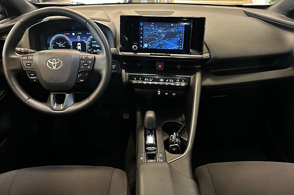 Toyota C-HR 13 of 30