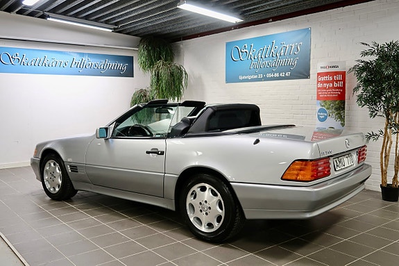 Mercedes-Benz SL500 2 of 20