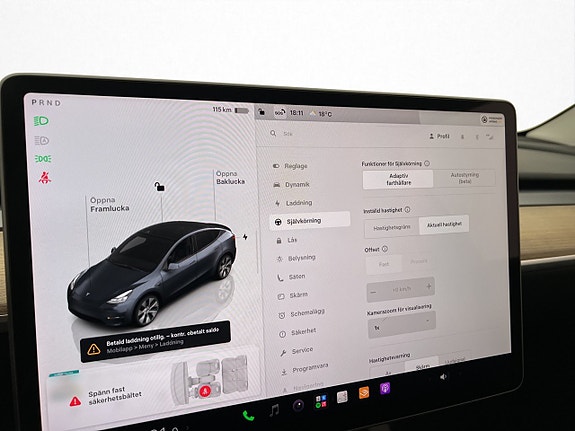 Tesla Model Y 23 of 30
