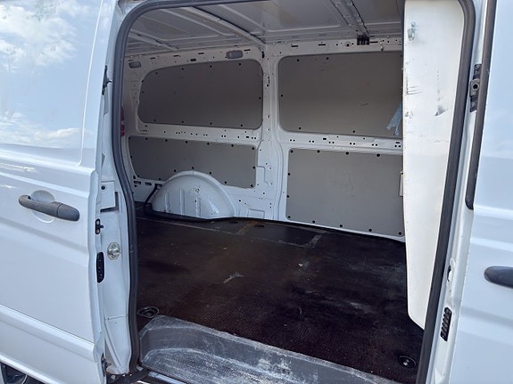 Mercedes-Benz Vito 113 14 of 15