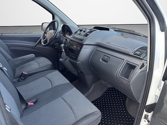 Mercedes-Benz Vito 113 11 of 15
