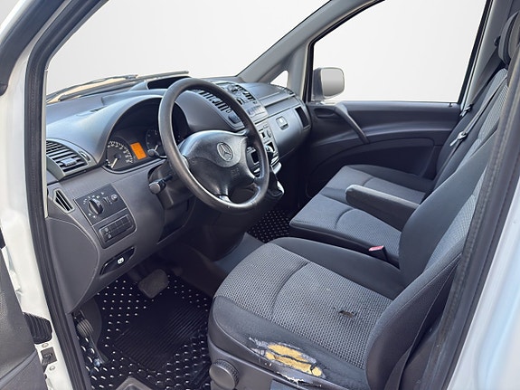 Mercedes-Benz Vito 113 9 of 15
