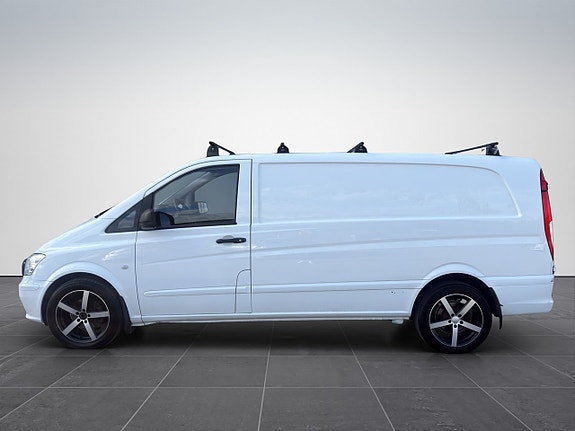 Mercedes-Benz Vito 113 2 of 15