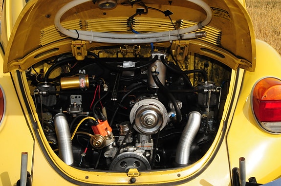 Volkswagen 1303 7 of 14