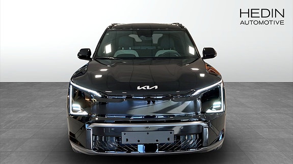 Kia EV5 8 of 12