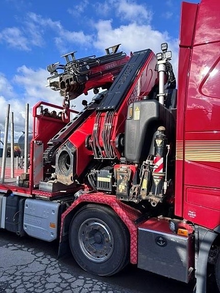 Volvo FH500 8x4 5 of 11