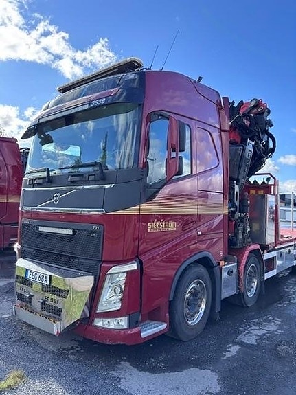 Volvo FH500 8x4 2 of 11