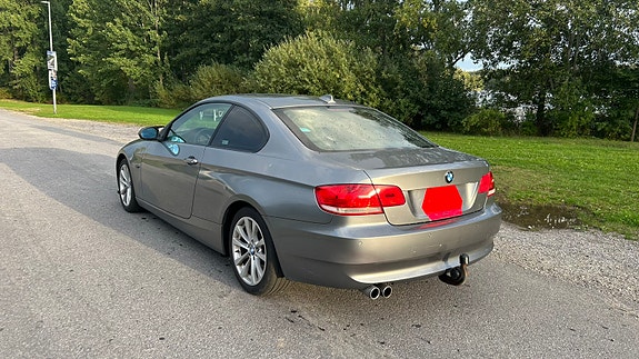 BMW 325d 4 of 8
