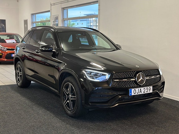 Mercedes-Benz GLC300 de 7 of 24